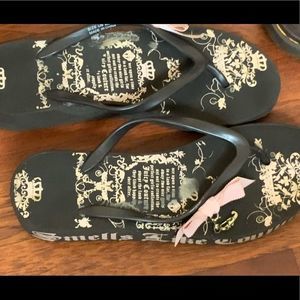 Juice Couture flip flops